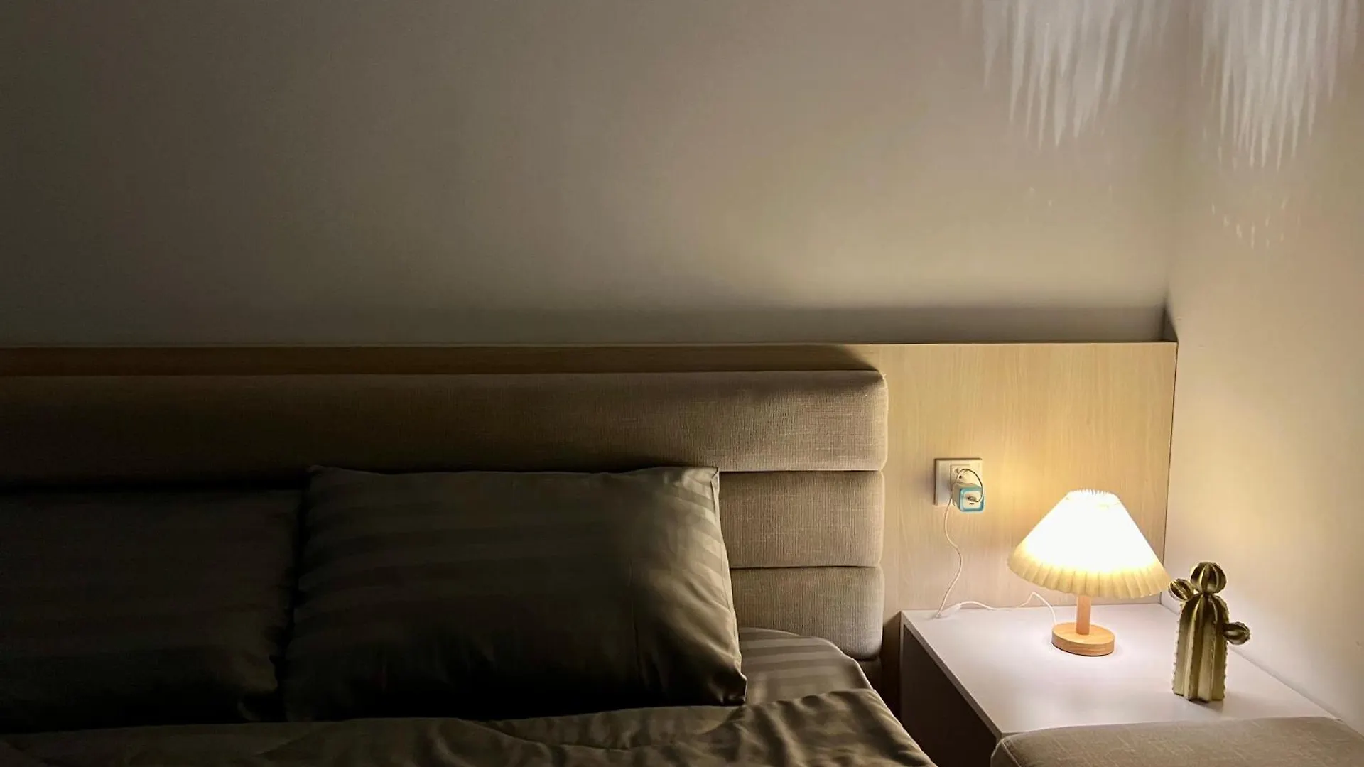 Aparthotel Uphoenix Home- Hado Centrosa Garden Ho Chi Minh City