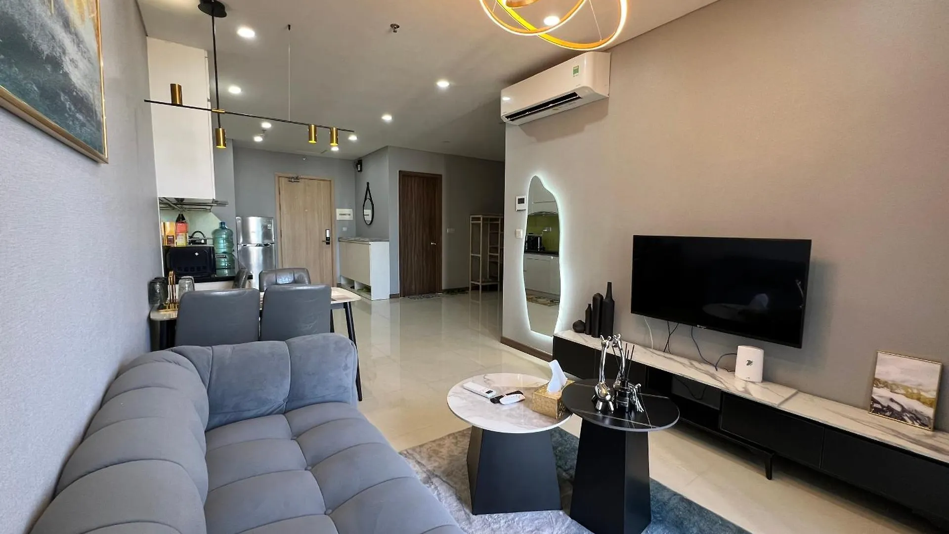 Uphoenix Home- Hado Centrosa Garden Ho Chi Minh City 0*,  Vietnam