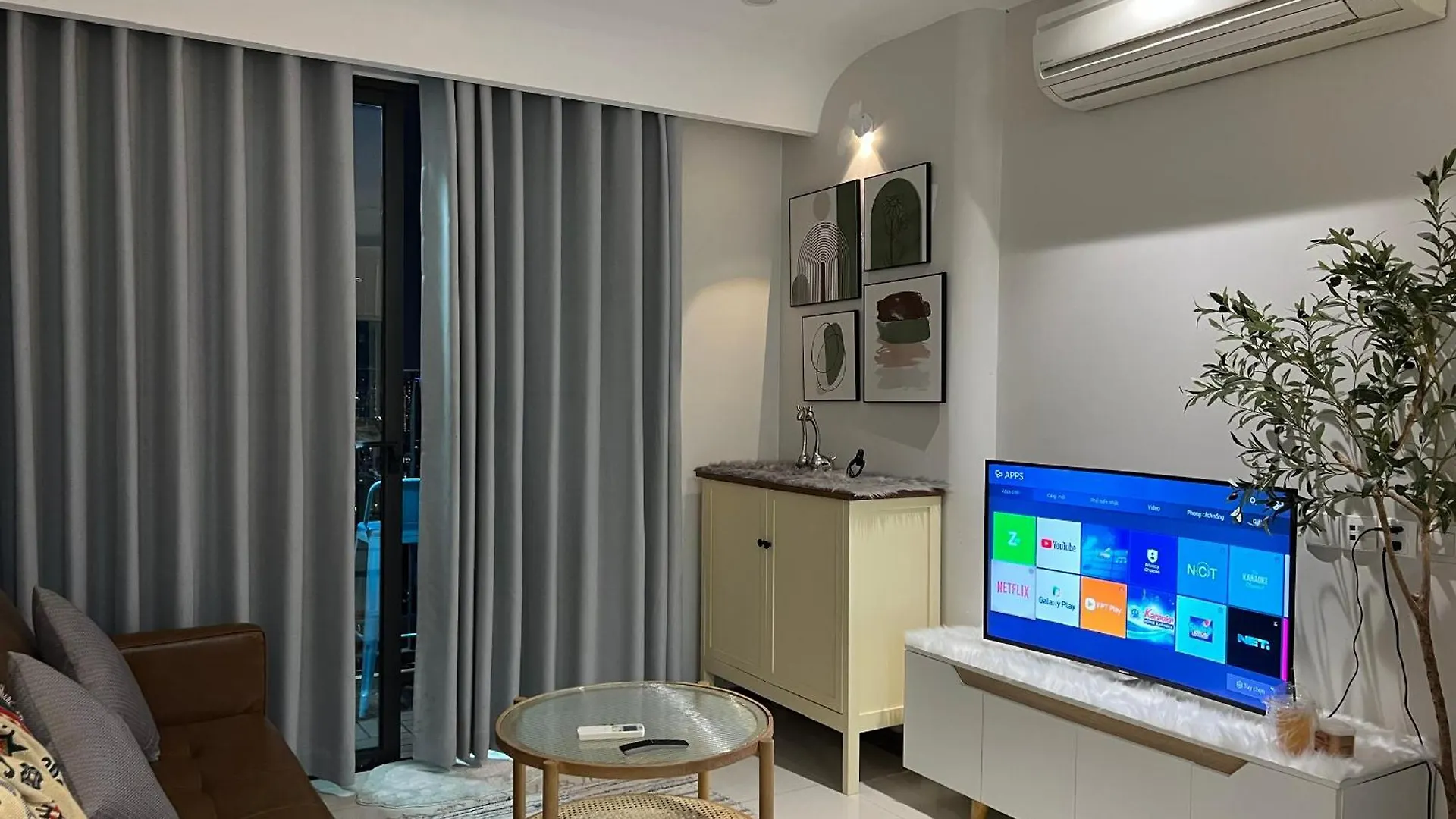 Uphoenix Home- Hado Centrosa Garden Ho Chi Minh City