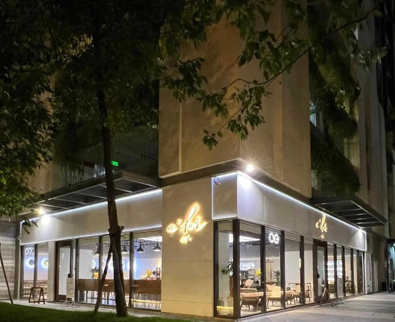 Uphoenix Home- Hado Centrosa Garden Ho Chi Minh City Aparthotel