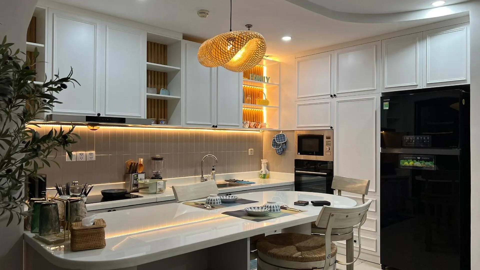 Uphoenix Home- Hado Centrosa Garden Ho Chi Minh City Aparthotel