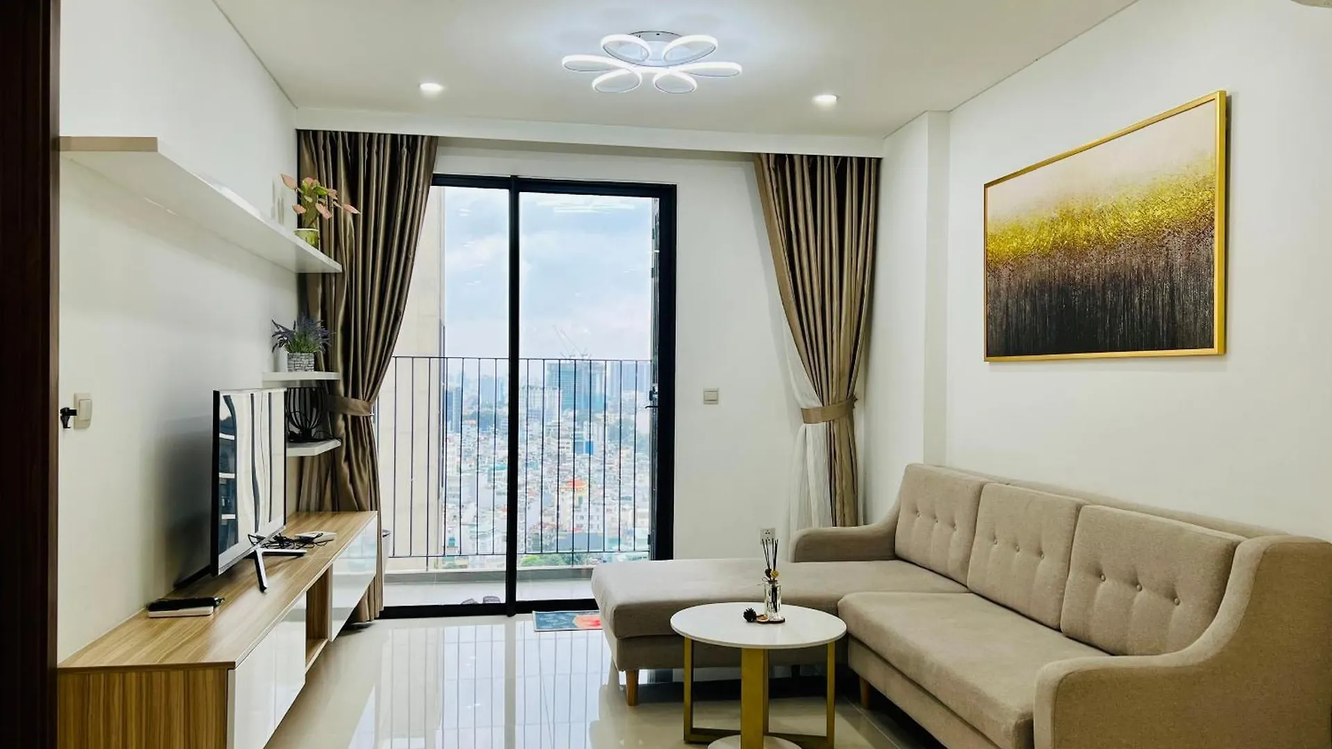 Uphoenix Home- Hado Centrosa Garden Ho Chi Minh City Aparthotel