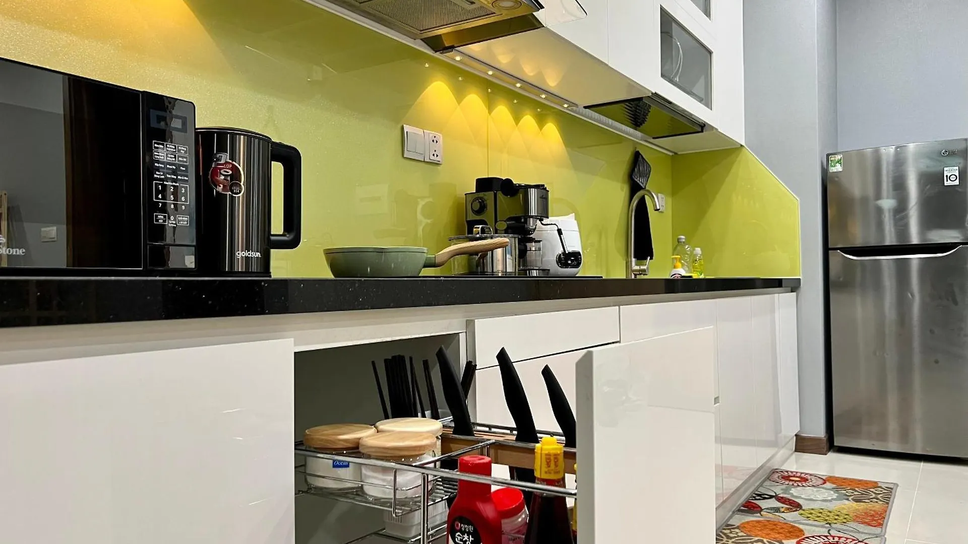 Uphoenix Home- Hado Centrosa Garden Ho Chi Minh City 0*,  Vietnam
