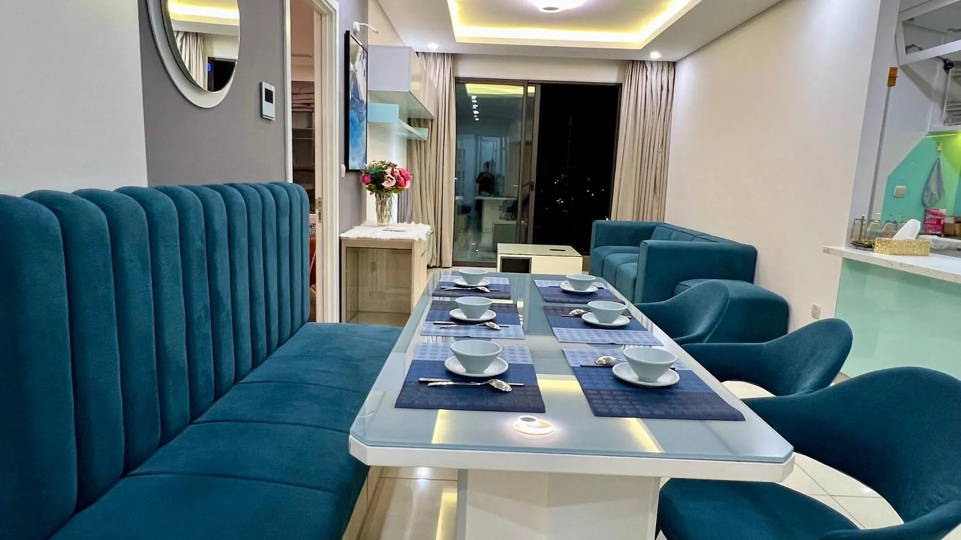 Uphoenix Home- Hado Centrosa Garden Ho Chi Minh City Vietnam
