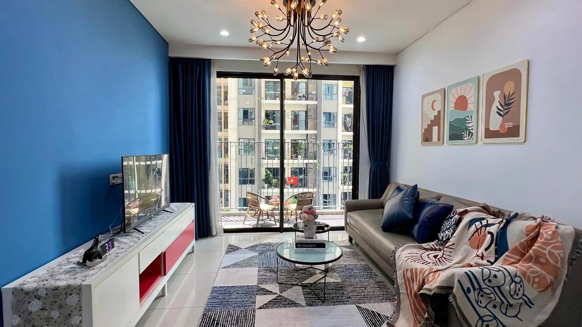 Uphoenix Home- Hado Centrosa Garden Ho Chi Minh City 0*,  Vietnam