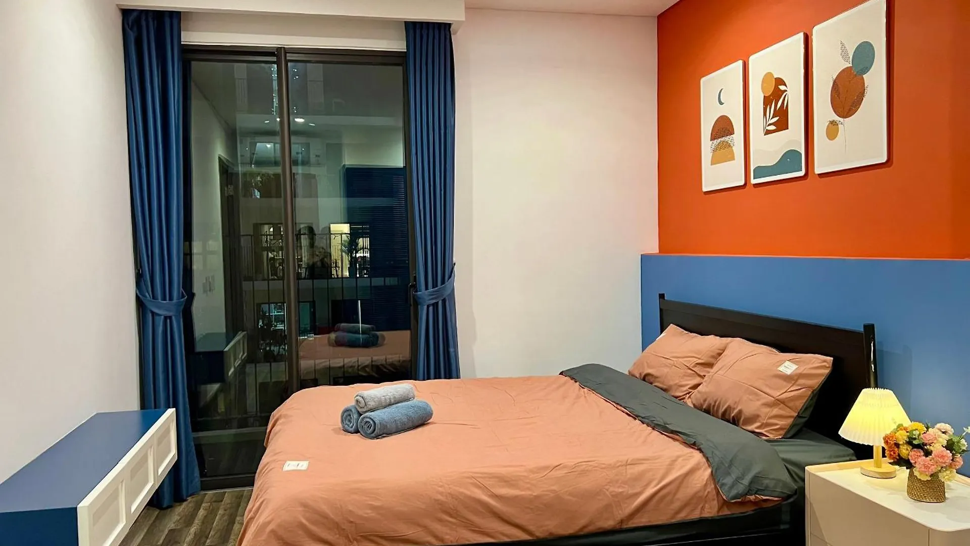Uphoenix Home- Hado Centrosa Garden Ho Chi Minh City 0*,
