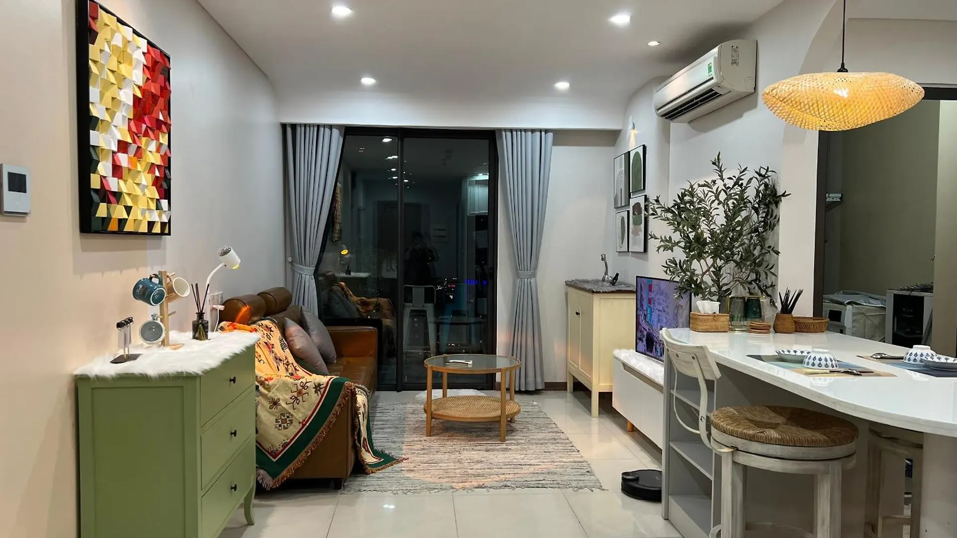Uphoenix Home- Hado Centrosa Garden Πόλη Χο Τσι Μινχ